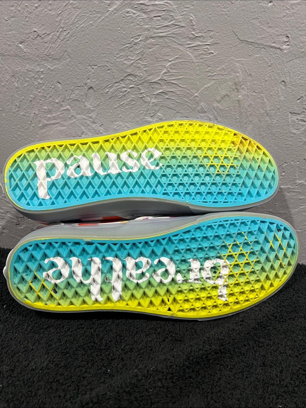 đ„đ„ VANS Cultivate Care Rainbow Checkered Canvas Gum Soles Slip-on Shoes Mens 8.5 - Picture 10 of 12
